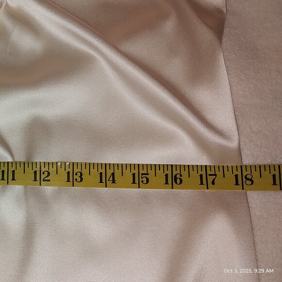 THE WRIGHTS TANK TOP SILK SPANDEX TWIST NECK CENTER ROSETTE SLVLS WHITE SZ 8 NWT - Picture 9 of 11